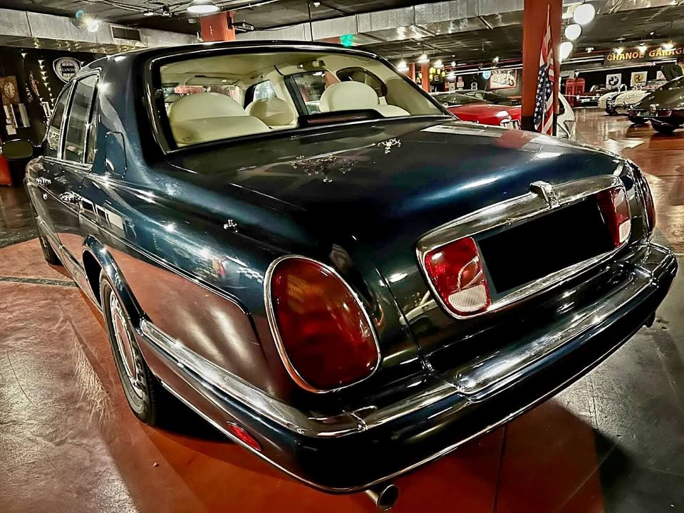 ROLLS-ROYCE SILVER SERAPH