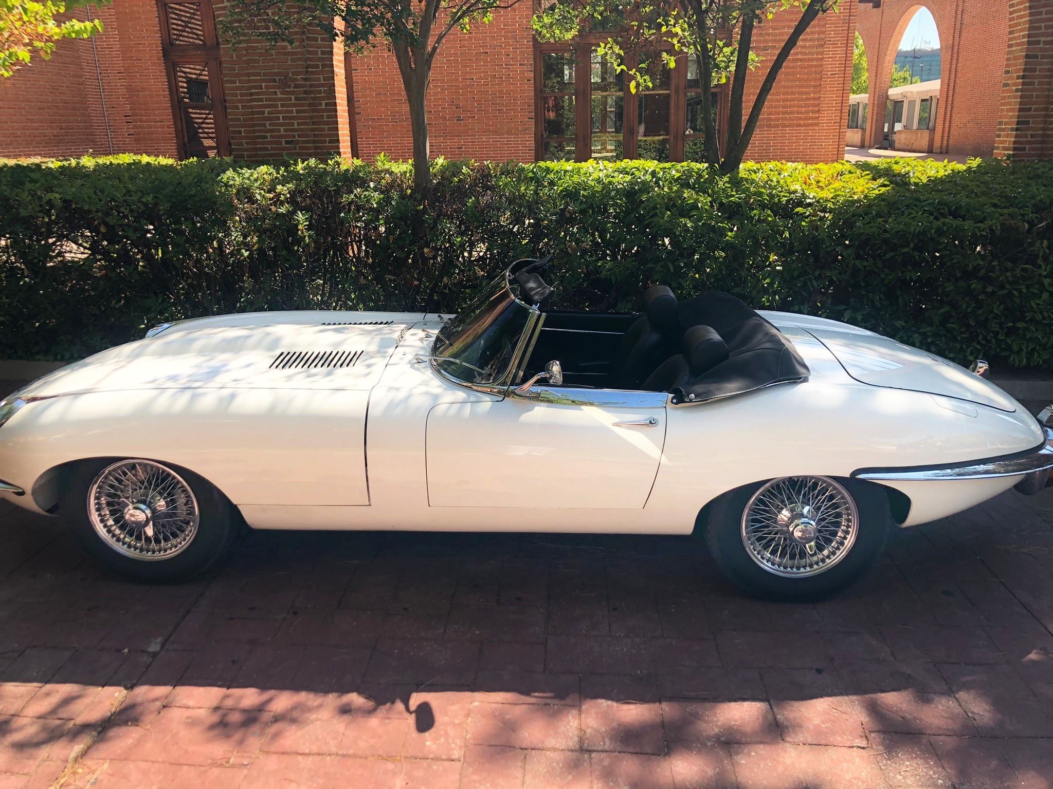 JAGUAR E TYPE 4.2