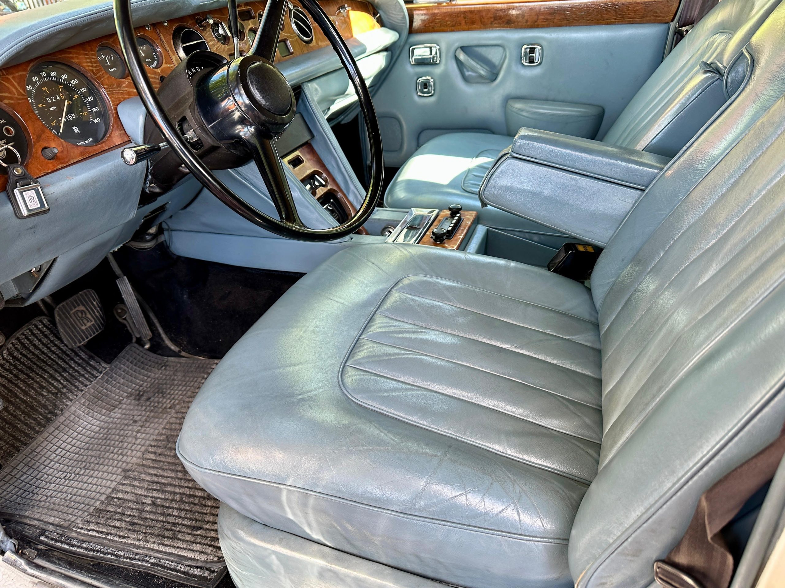 ROLLS-ROYCE SILVER SHADOW