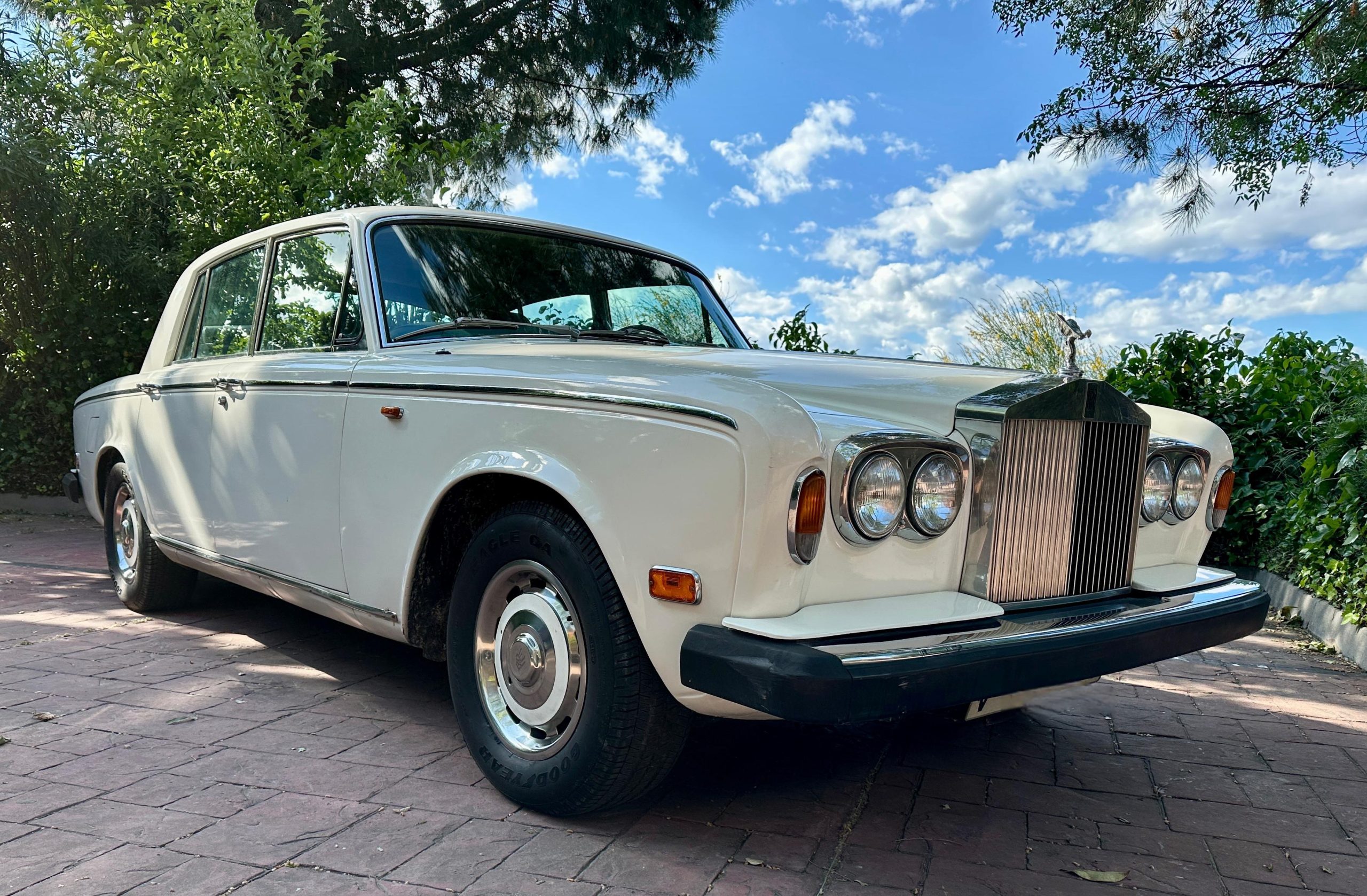 ROLLS-ROYCE SILVER SHADOW