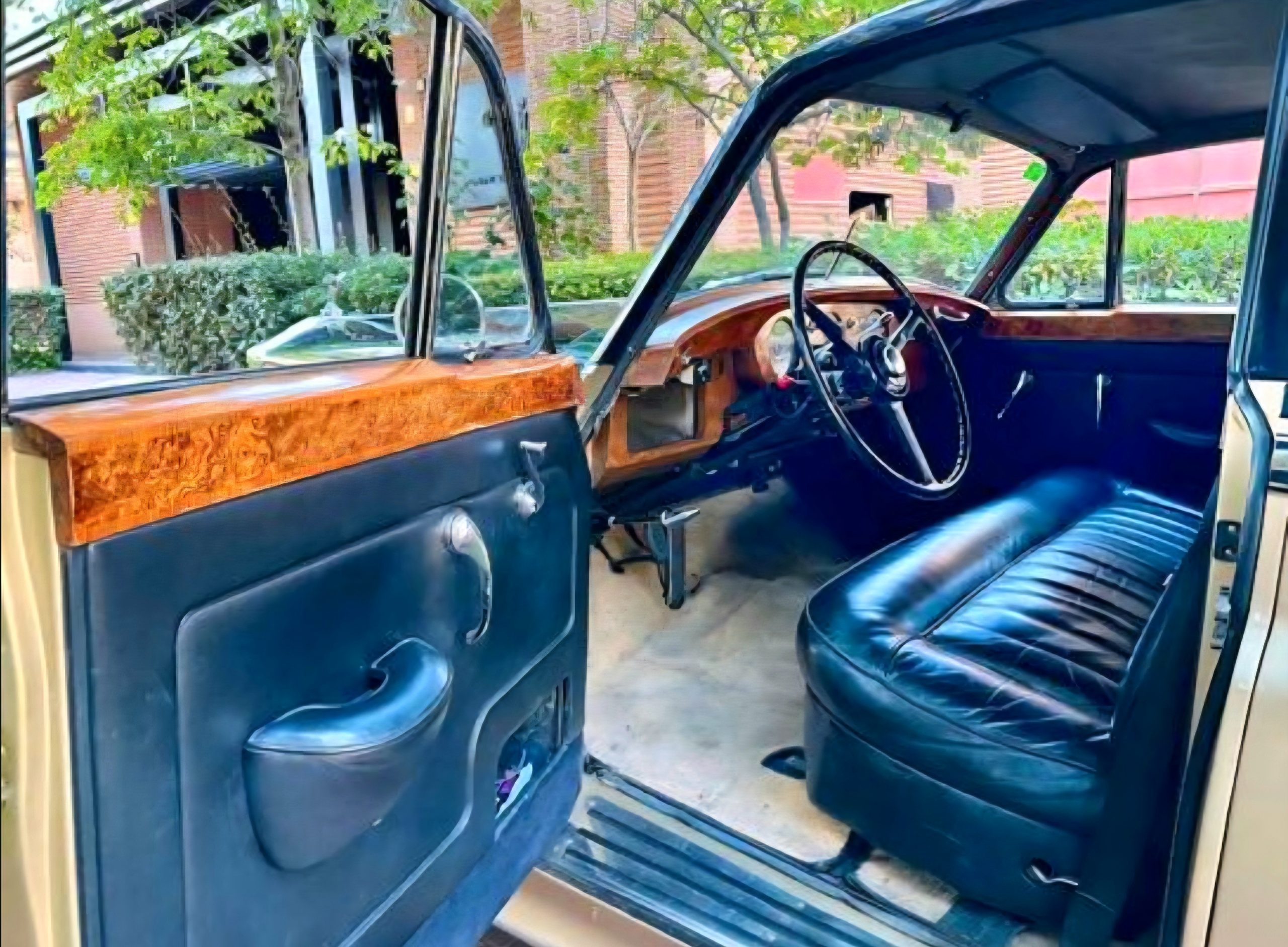 ROLLS ROYCE SILVER CLOUD I