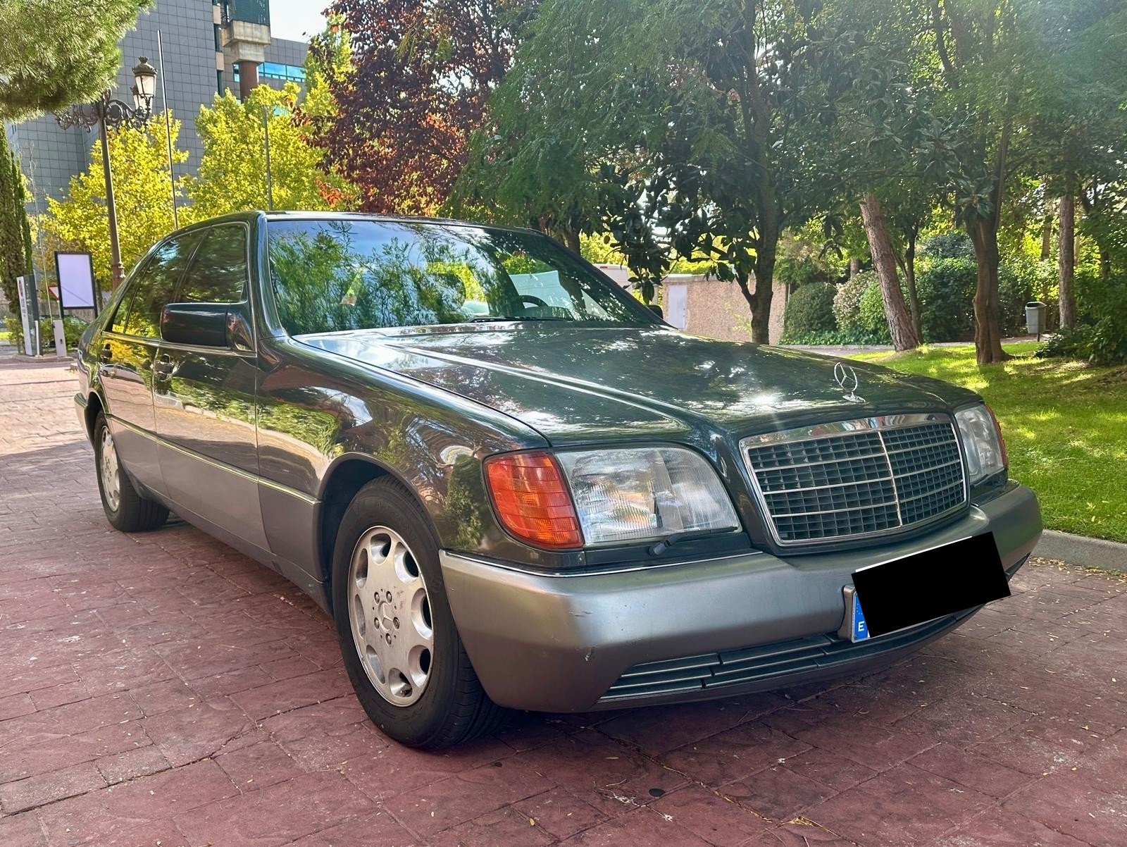 MERCEDES BENZ 600SEL