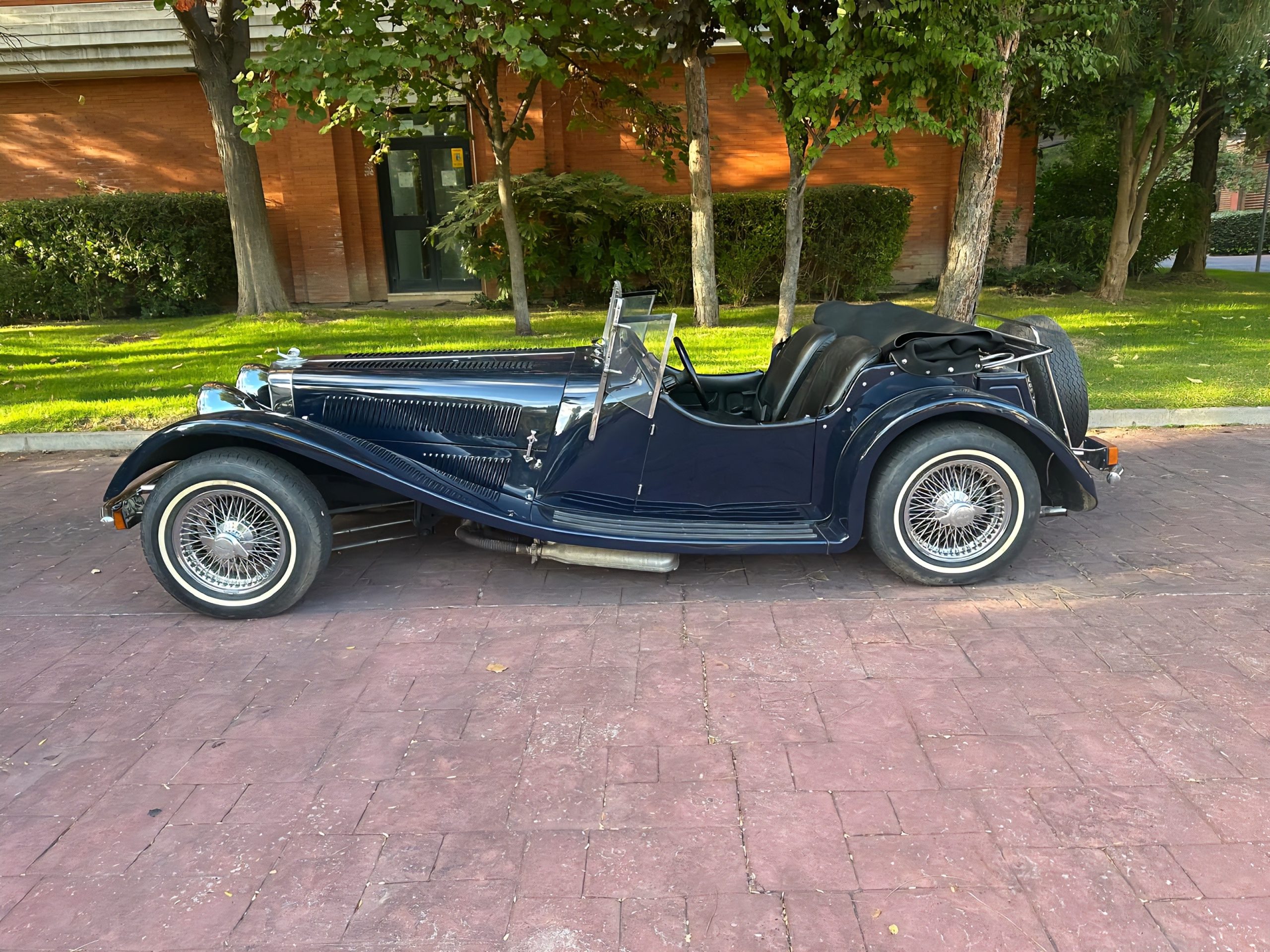 PANTHER J72 ROADSTER