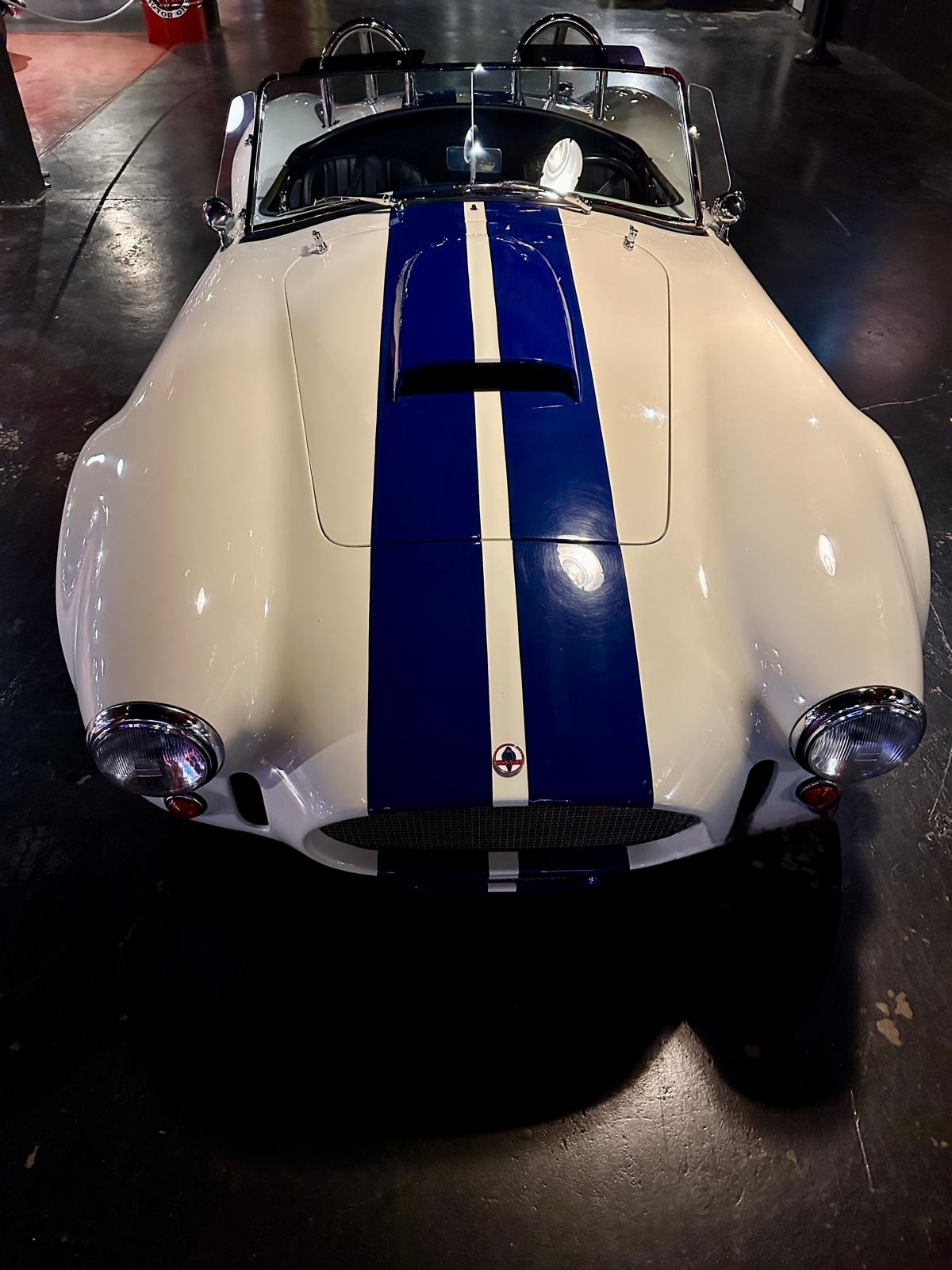 A.C COBRA-427 RÉPLICA