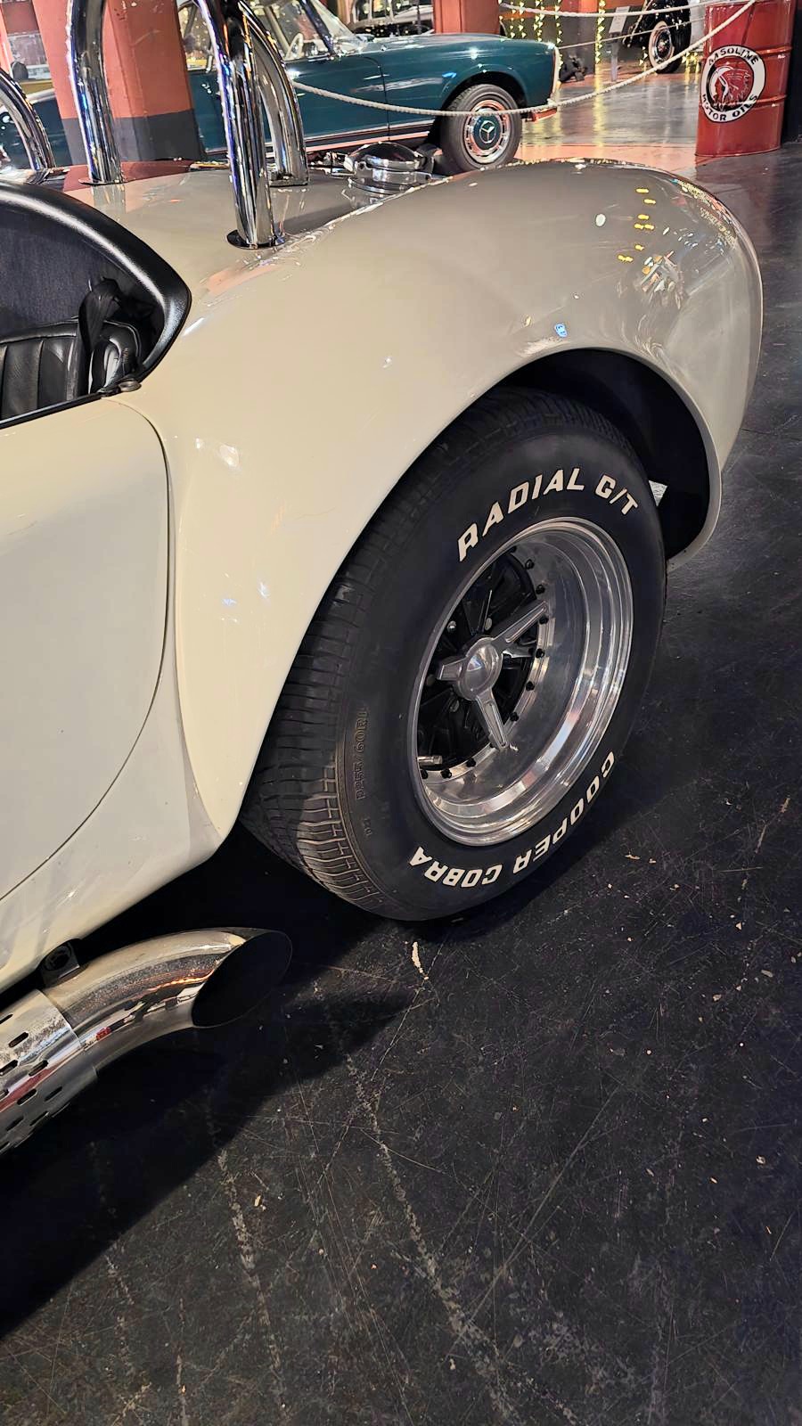 A.C COBRA-427 RÉPLICA