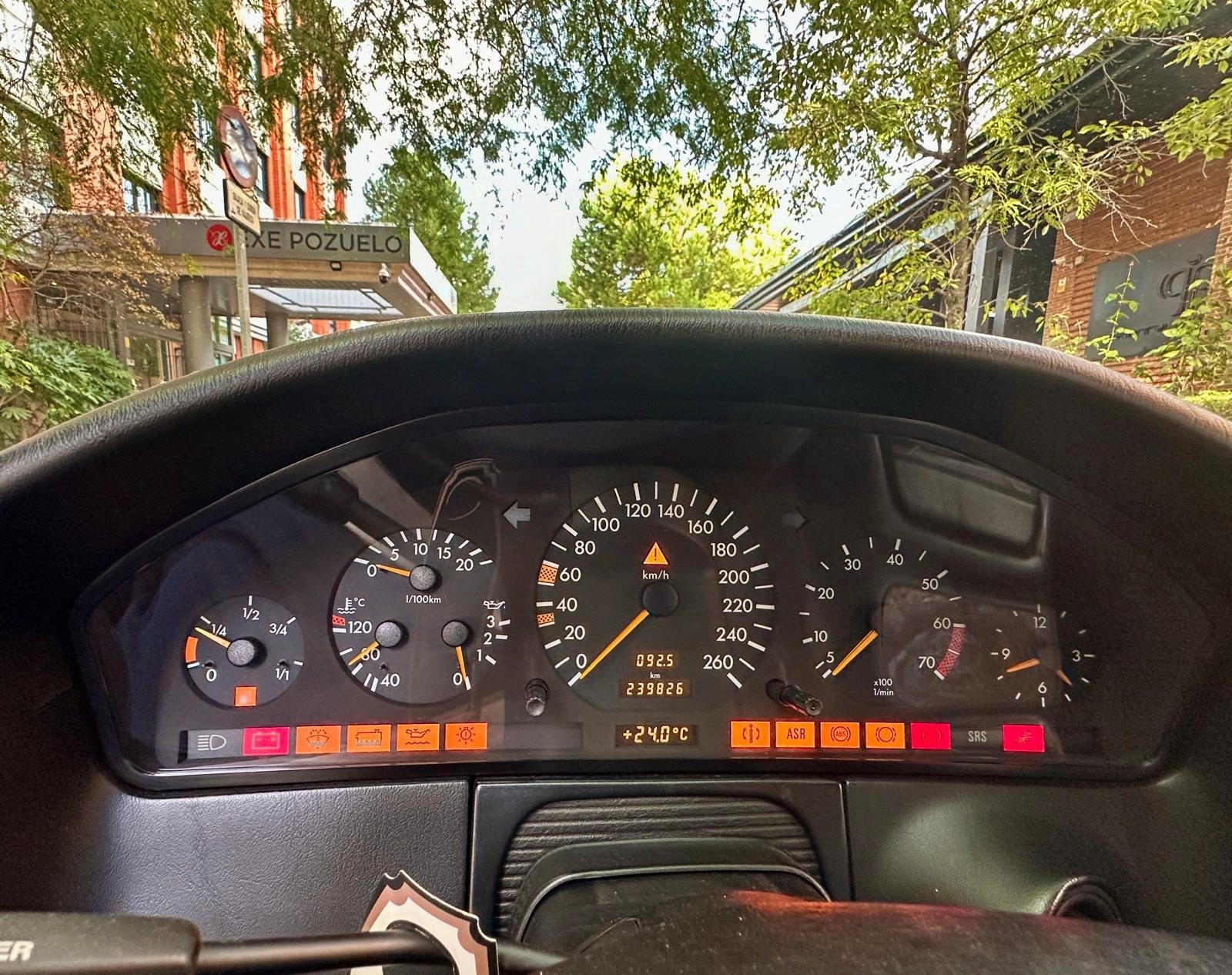 MERCEDES BENZ 600SEL