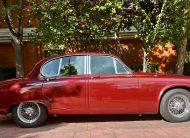 JAGUAR 420 SALOON