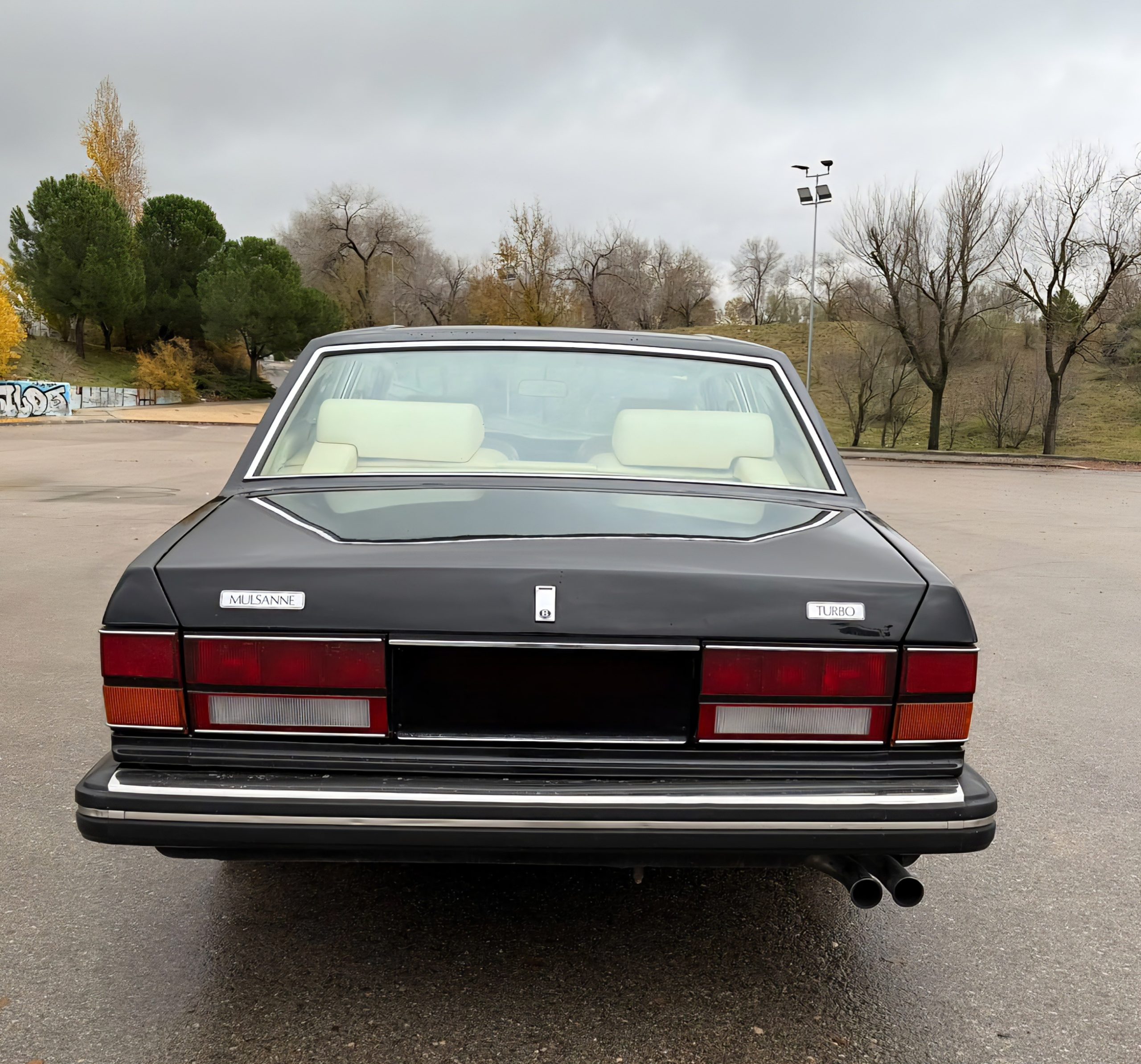 BENTLEY MULSANNE TURBO