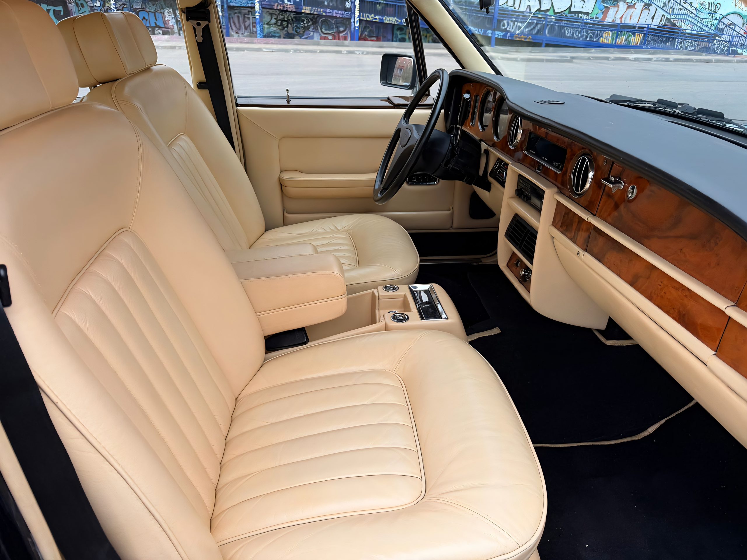 BENTLEY MULSANNE TURBO