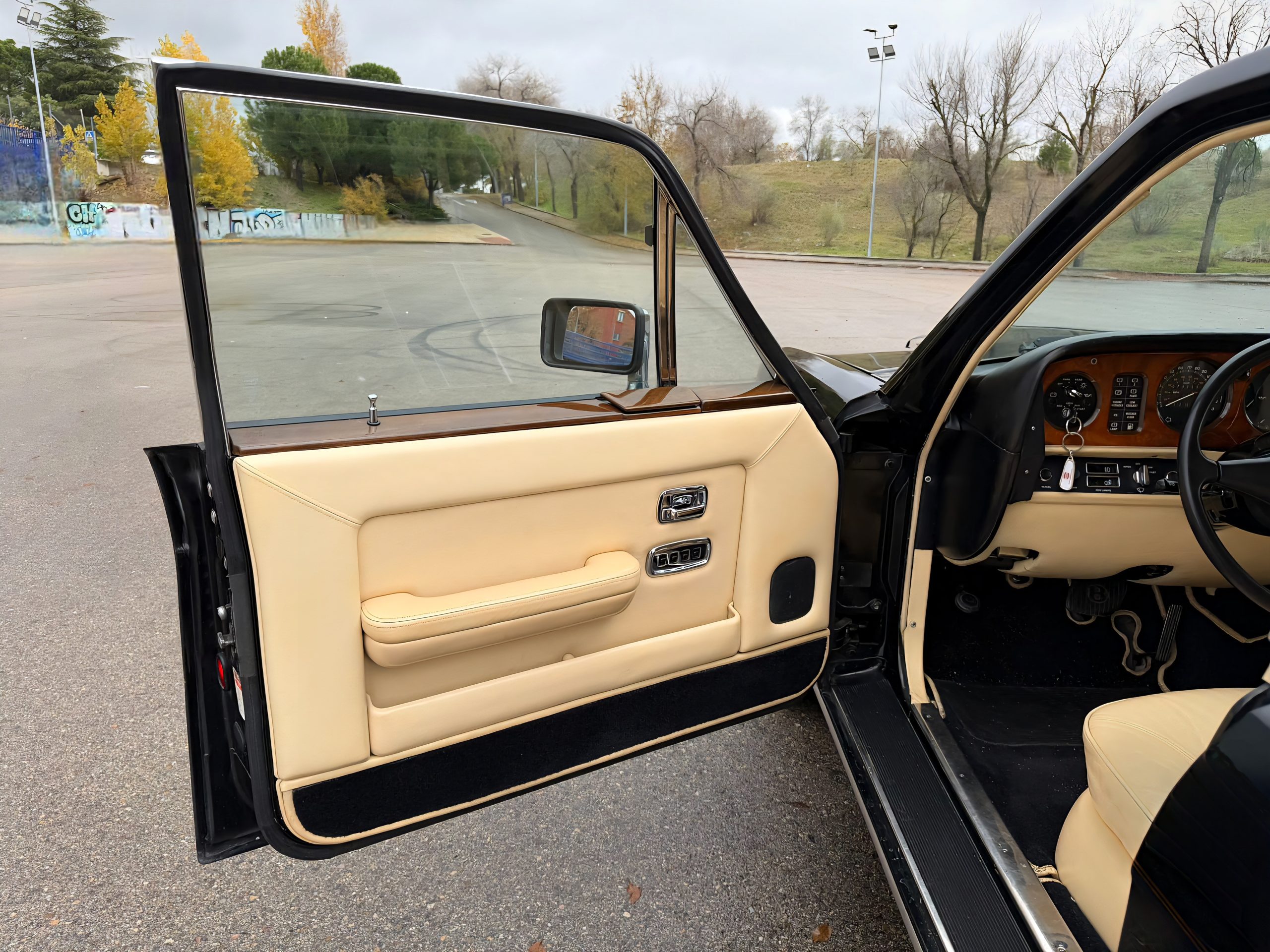 BENTLEY MULSANNE TURBO