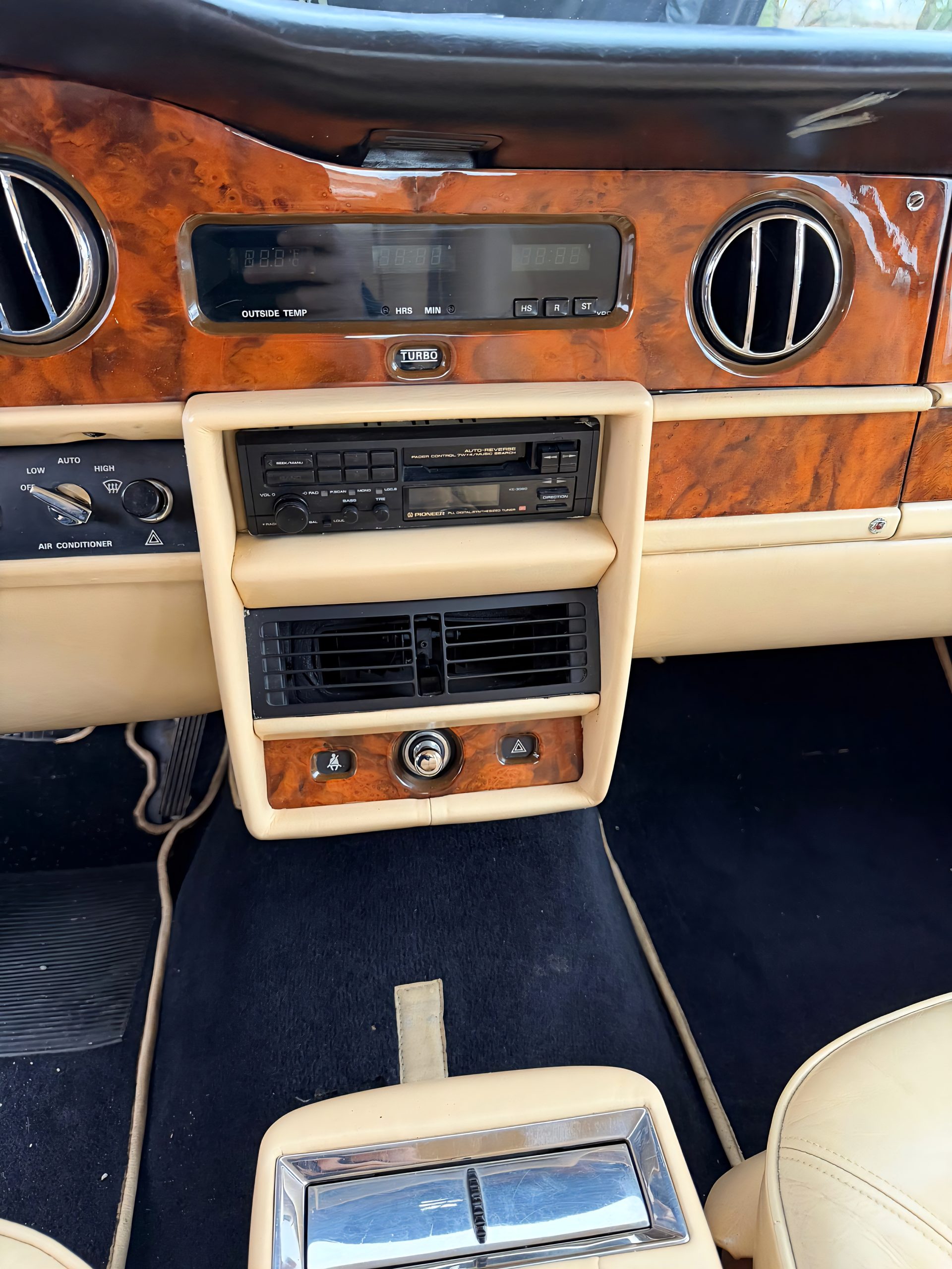 BENTLEY MULSANNE TURBO