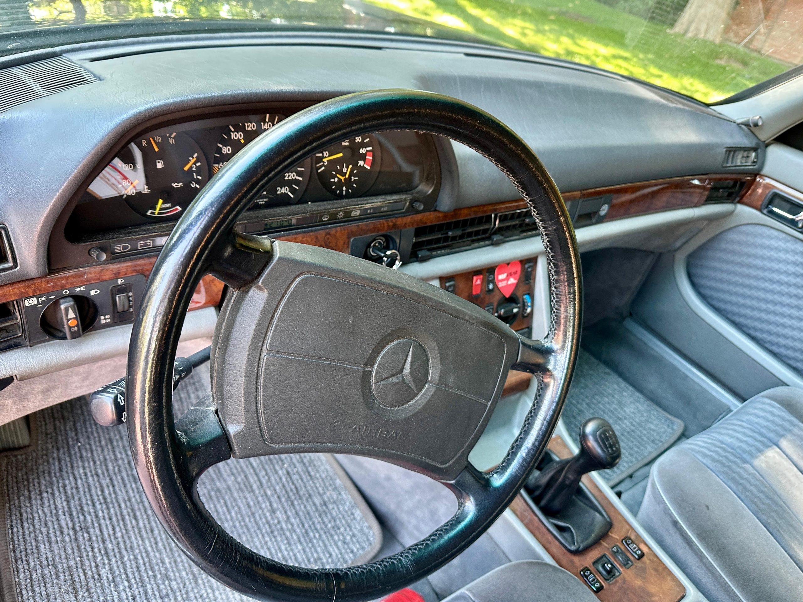 MERCEDES BENZ 300SE