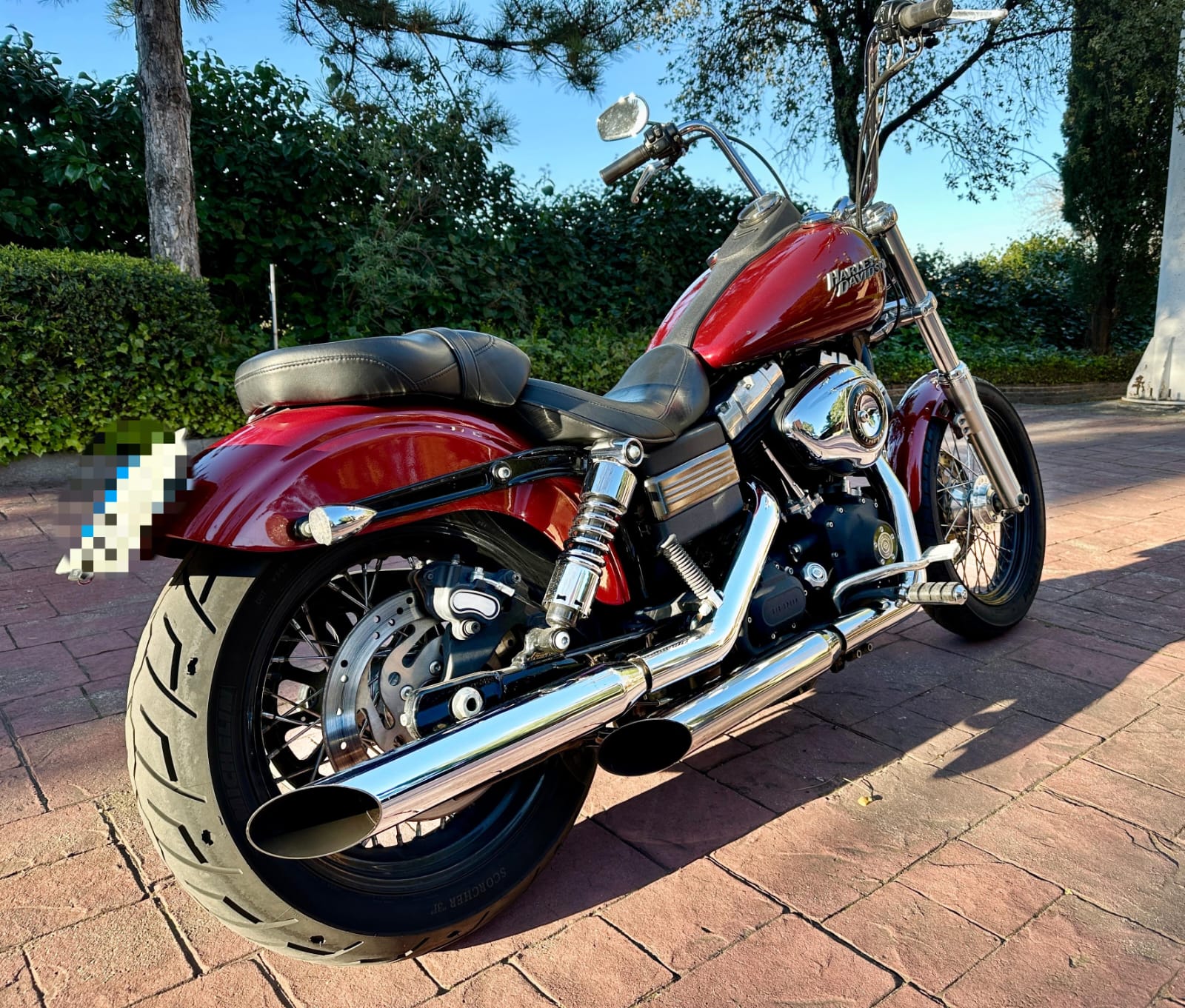 HARLEY DAVIDSON-FXDB DYNA STREET-BOB