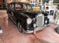 MERCEDES PONTÓN 220S