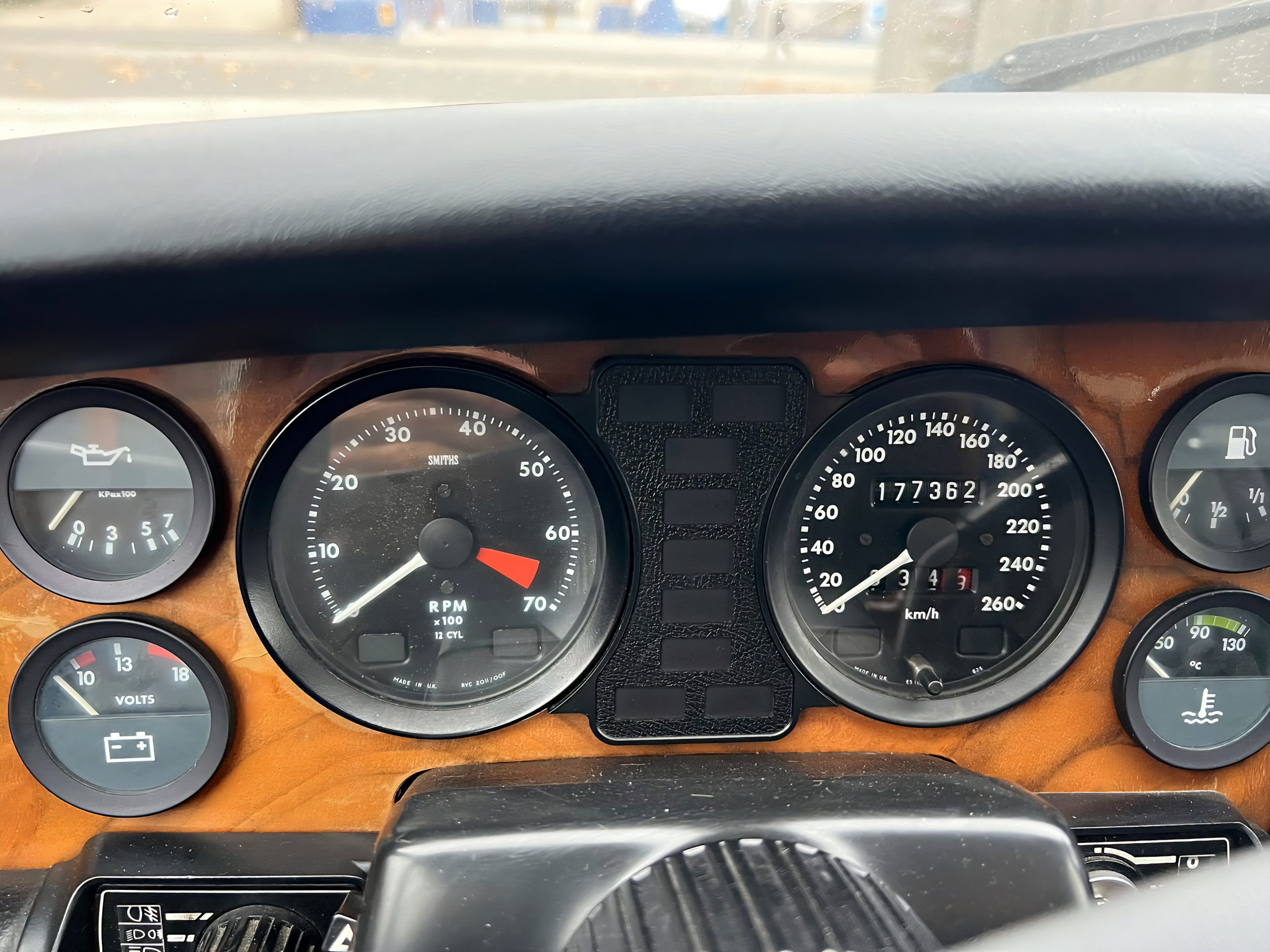 JAGUAR SOVEREIGN V12