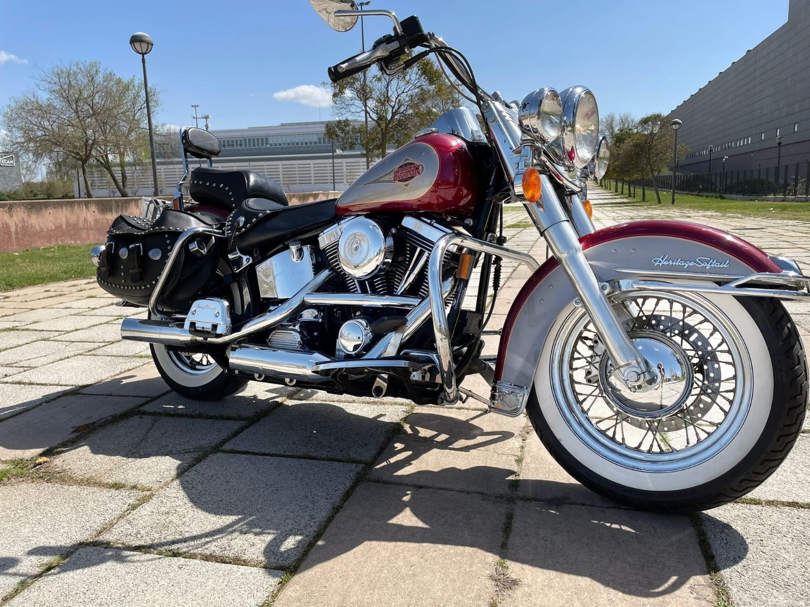 HARLEY DAVIDSON HERITAGE SOFTAIL CLASSIC