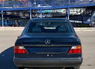 MERCEDES BENZ PULLMAN 260E